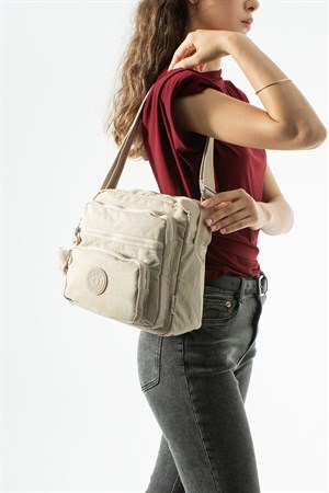 Ultra hafif, çok cepli , çok bölmeli Çapraz askılı Postacı çanta (spor, seyahat, gündelik ) Bej Model: 571-6U