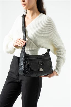 Yıkama Deri Çapraz Askılı Omuz Çantası Siyah Model:(571-12Z)