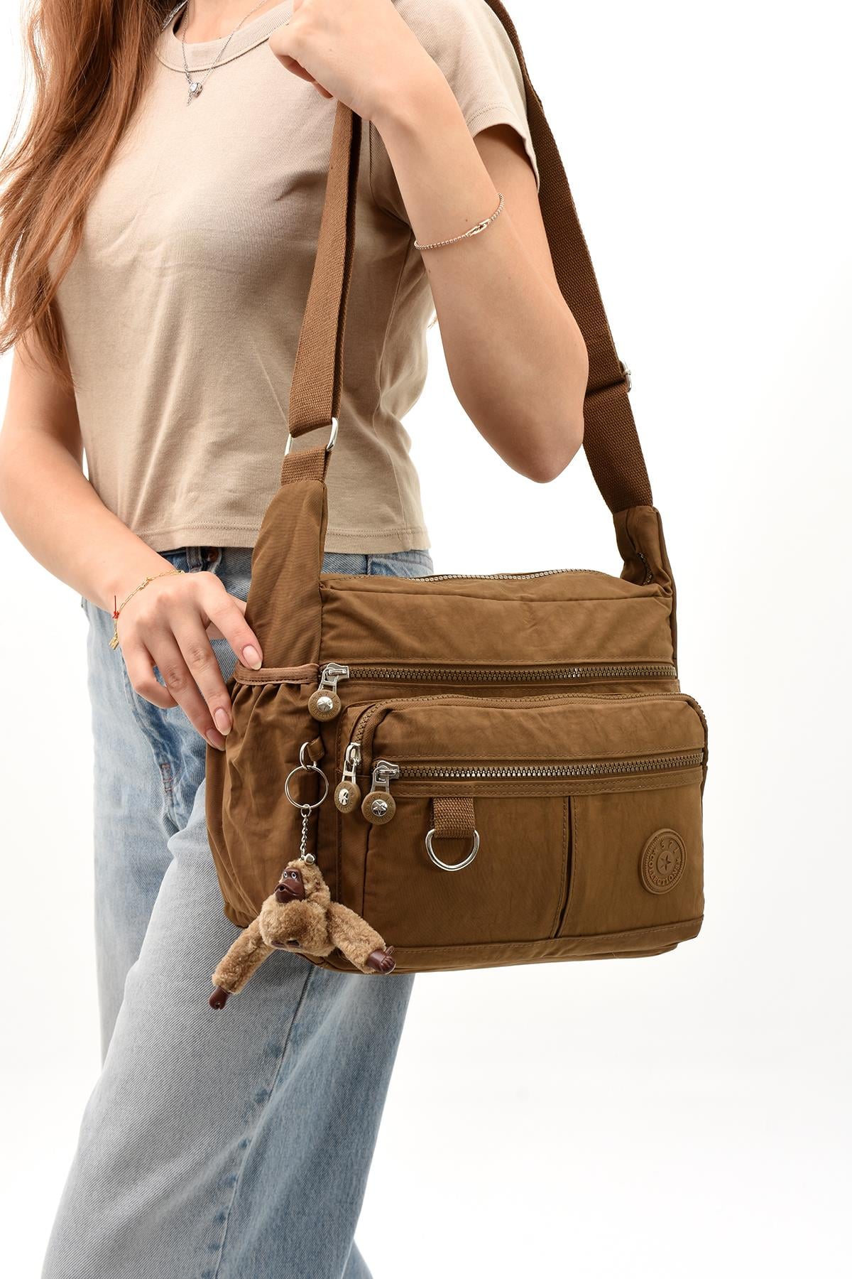 Çapraz Askılı Ultra Hafif Çok Cepli Bayan Omuz Çantası Taba (Model: 571-6D) 