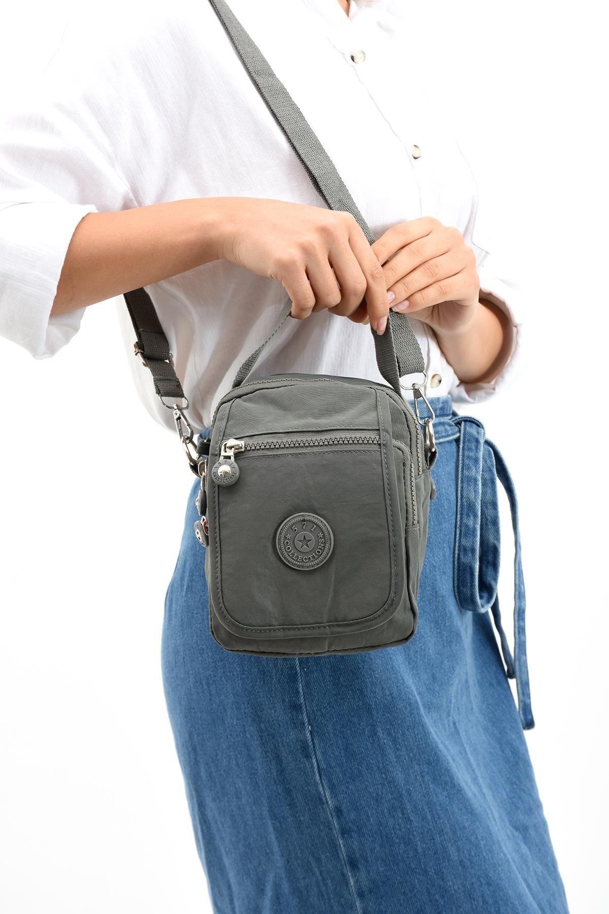 Çapraz Askılı Ultra Hafif Çok Cepli Bayan Omuz Çantası Gri (Model: 571-6K)