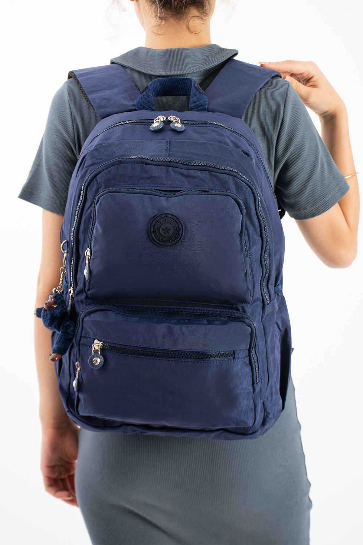 571-2DUltra Hafif Geniş Hacimli Okul Seyahat Spor Sırt Çantası Lacivert Model: (571-2D)