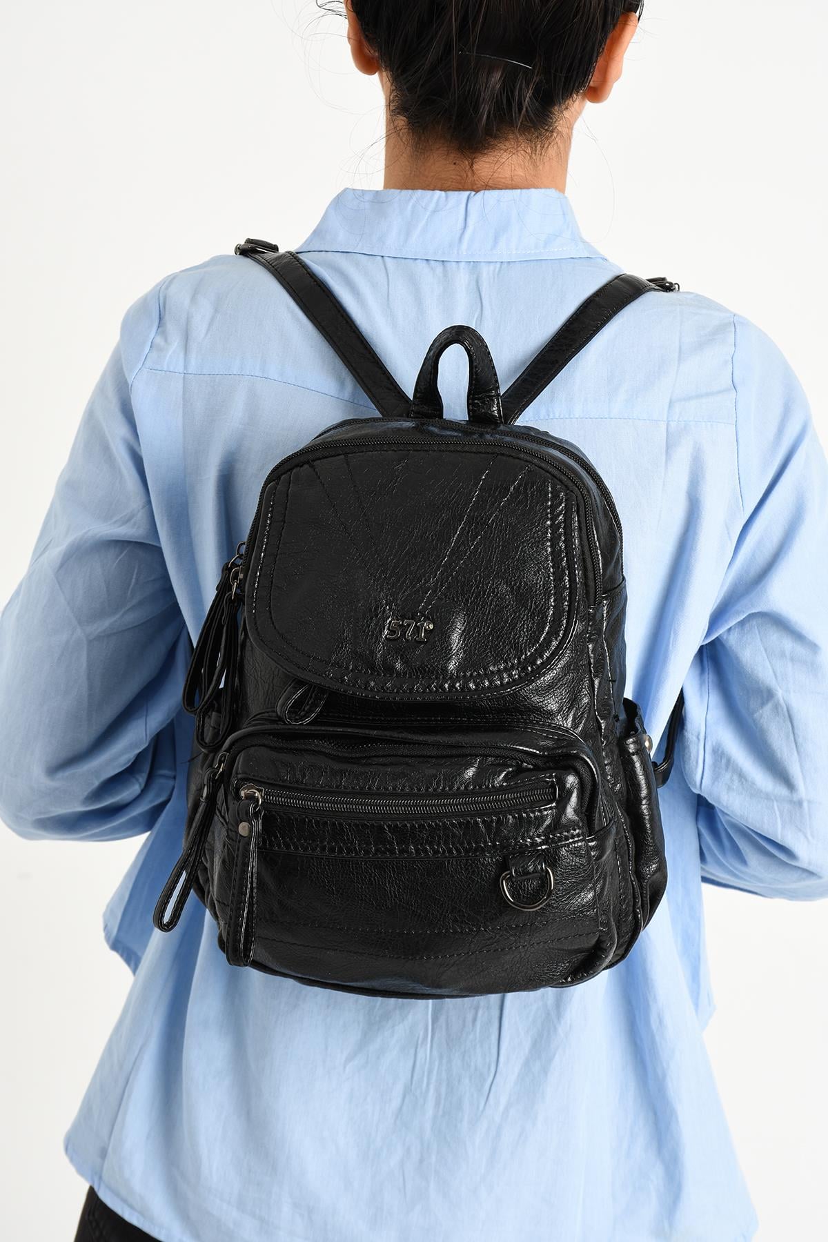 Yıkanmış Deri Sırt Çantası Siyah (Model: 571-11-12H)