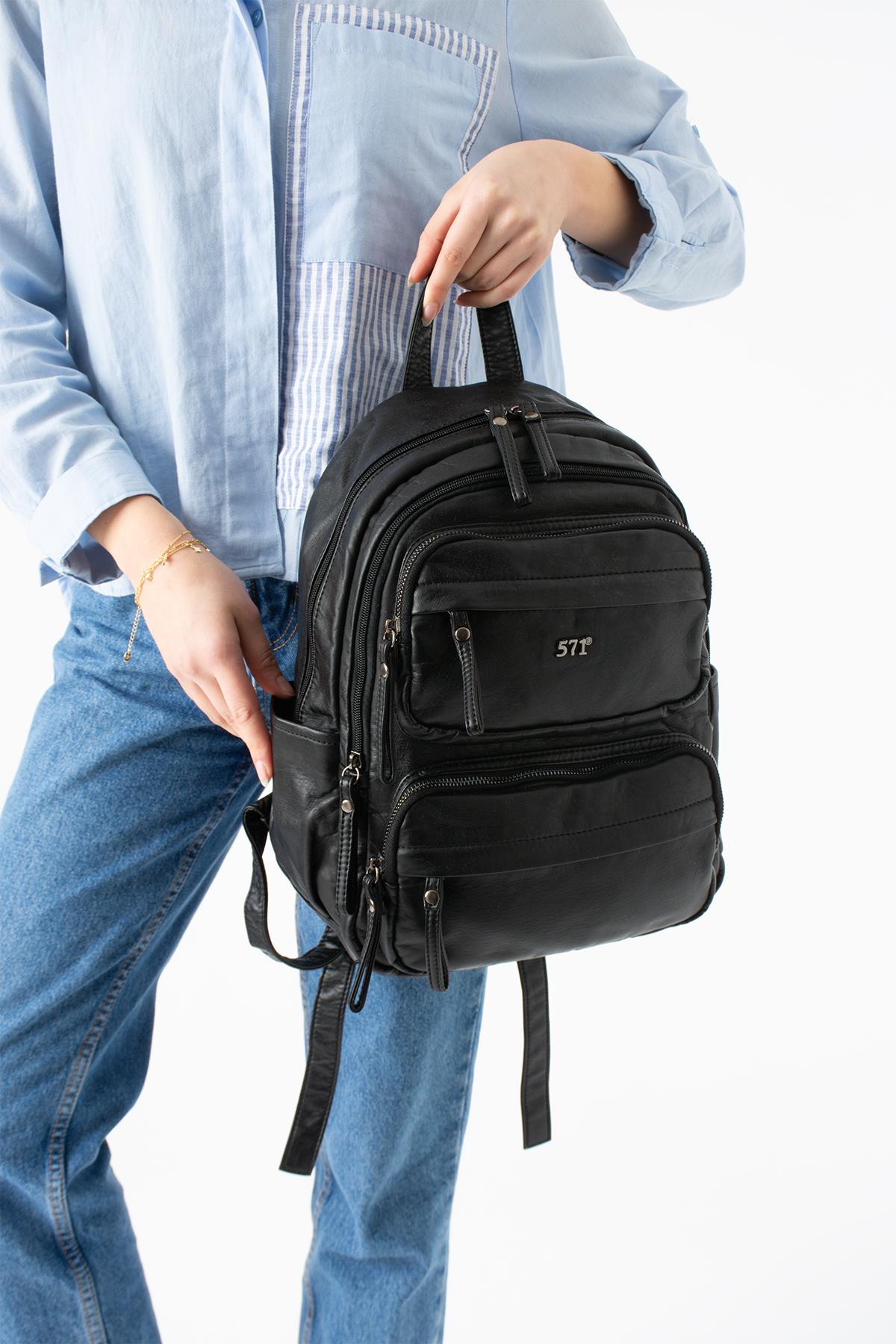 571-14-11UYıkanmış Deri Sırt Çantası Siyah Model: (571-14-11U)