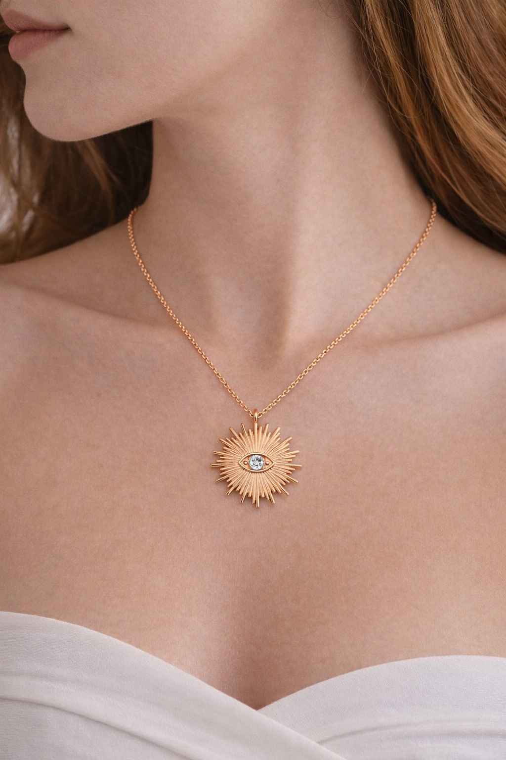 925 Ayar Gümüş Işıldayan Göz Motifli Kolye