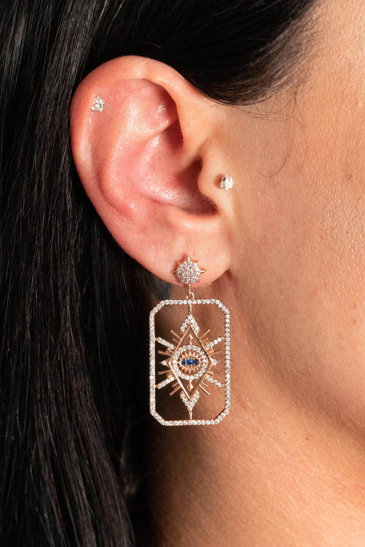 925 Ayar Gümüş Göz Detaylı Geometrik Küpe