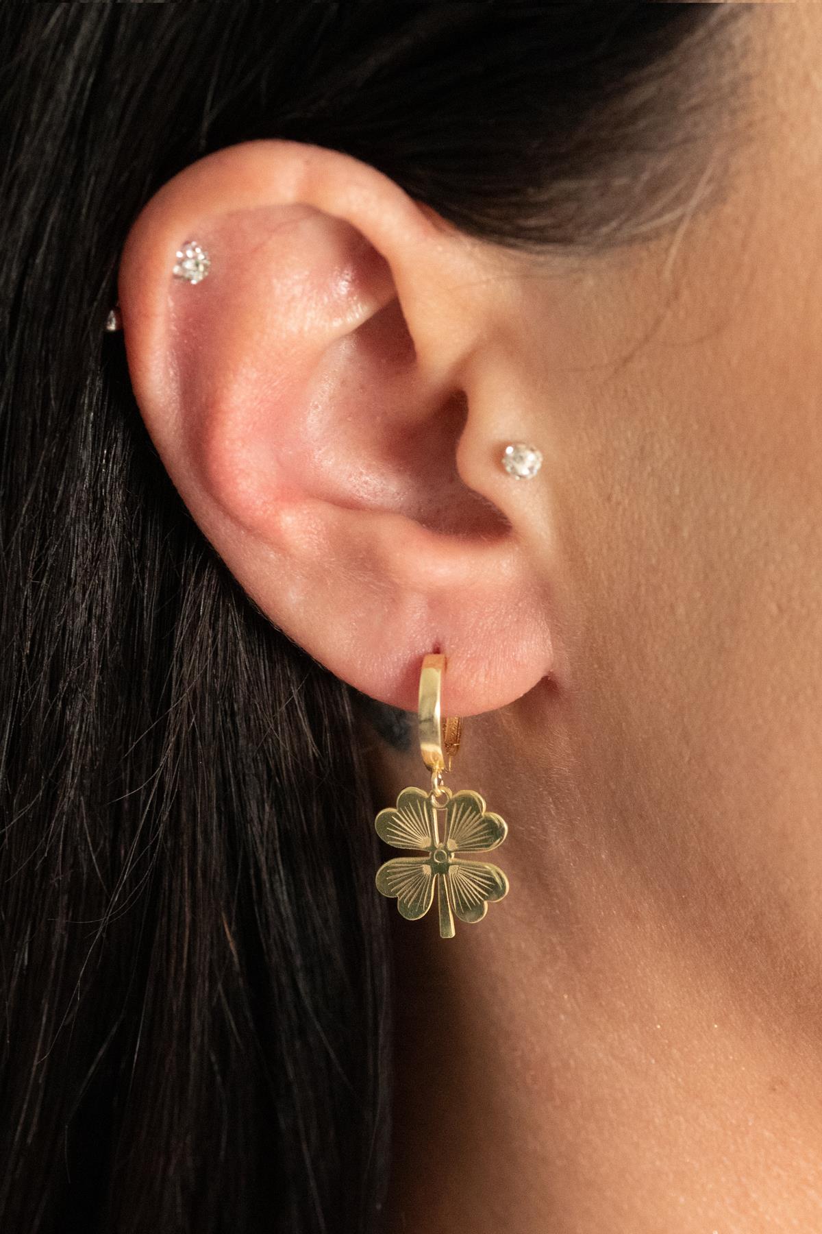 925 Ayar Gümüş Yonca Küpe 