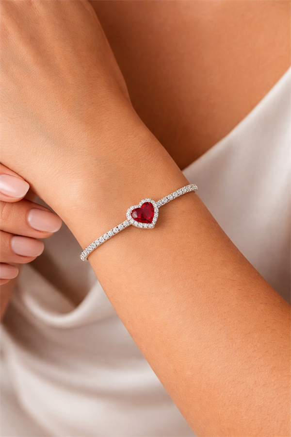 Tek Taş Kalp Detaylı Su Yolu Çelik Bileklik