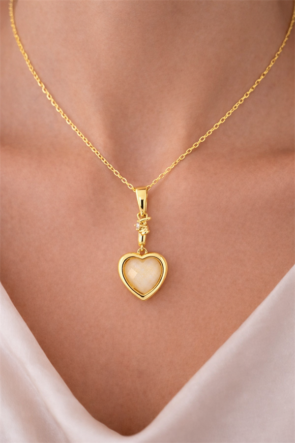 Mine Detaylı Kalp Tasarım Kolye Ucu