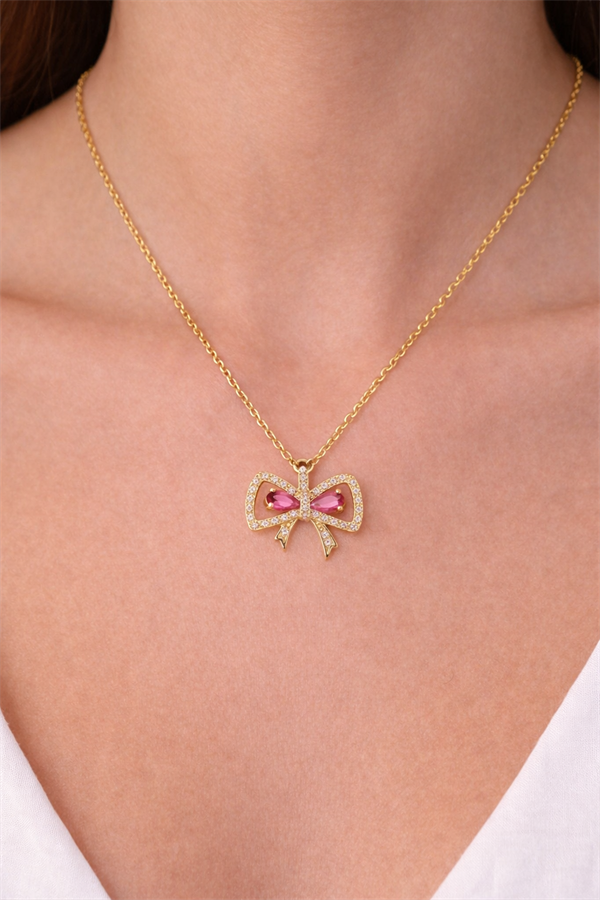 Kelebek Detaylı Çelik Kolye