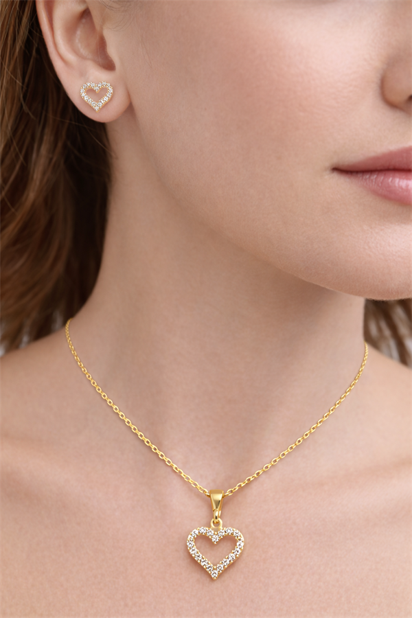 Kalp Detaylı Çelik Takı Set