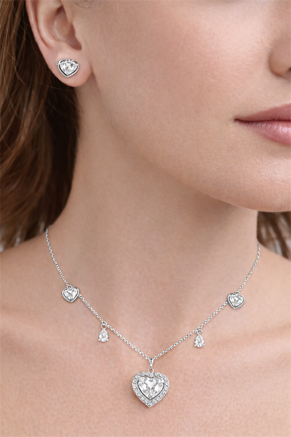 Kalp Tasarım Çelik Takı Set