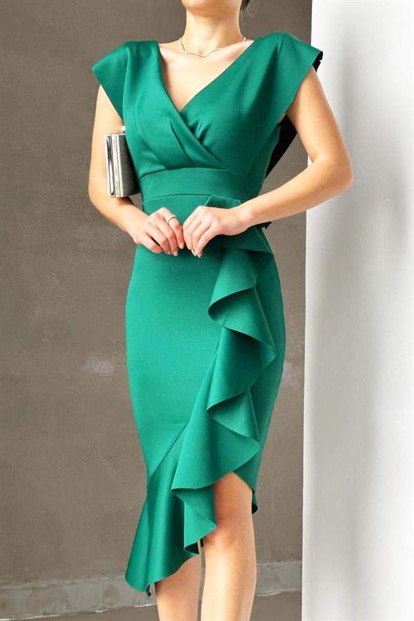 Düşük Omuzlu Volan Elbise