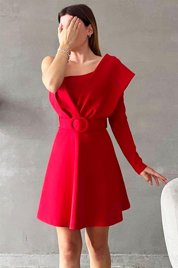 Kemer Detaylı Tek kol Elbise