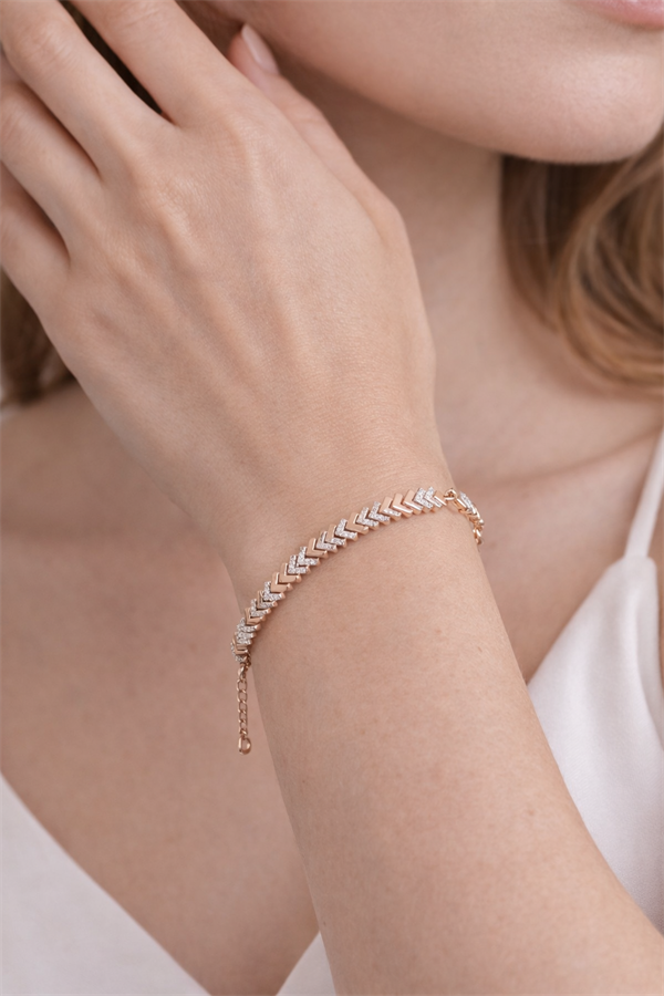 925 Ayar Gümüş Şerit Zirkon Taşlı Bileklik 