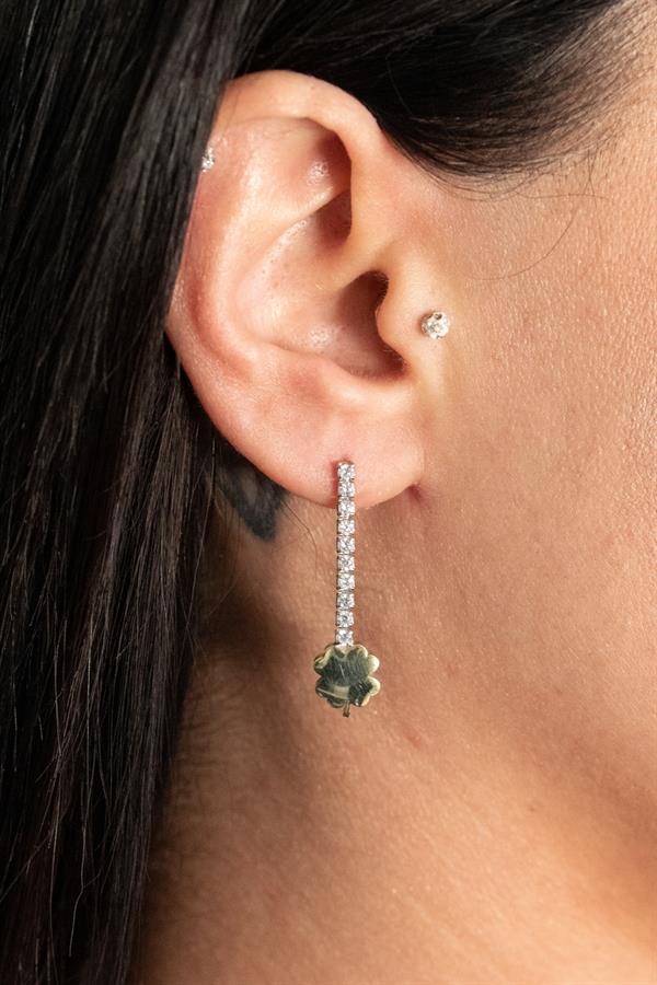 925 Ayar Gümüş Yonca Detay Su Yolu Küpe