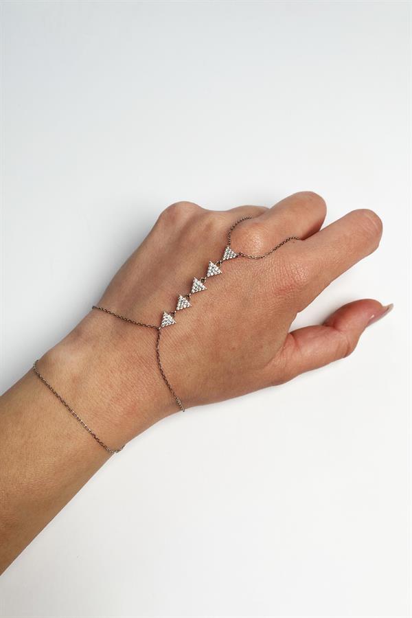 925 Ayar Gümüş Üçgen Detay Şahmeran