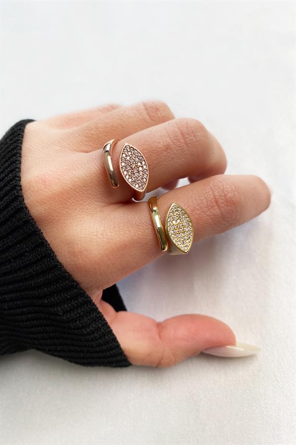 925 Ayar Gümüş Taşlı Yılan Yüzük