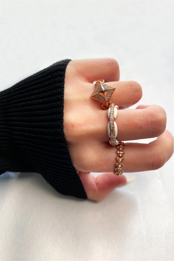 925 Ayar Gümüş Piramit Yüzük