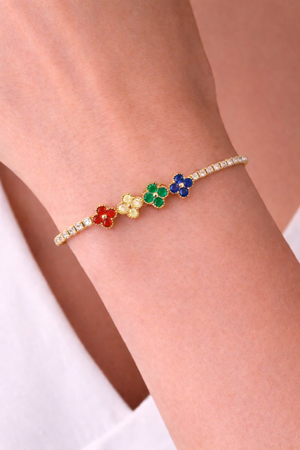 Çelik BileklikSu Yolu Çiçek İşlemeli Çelik Bileklik