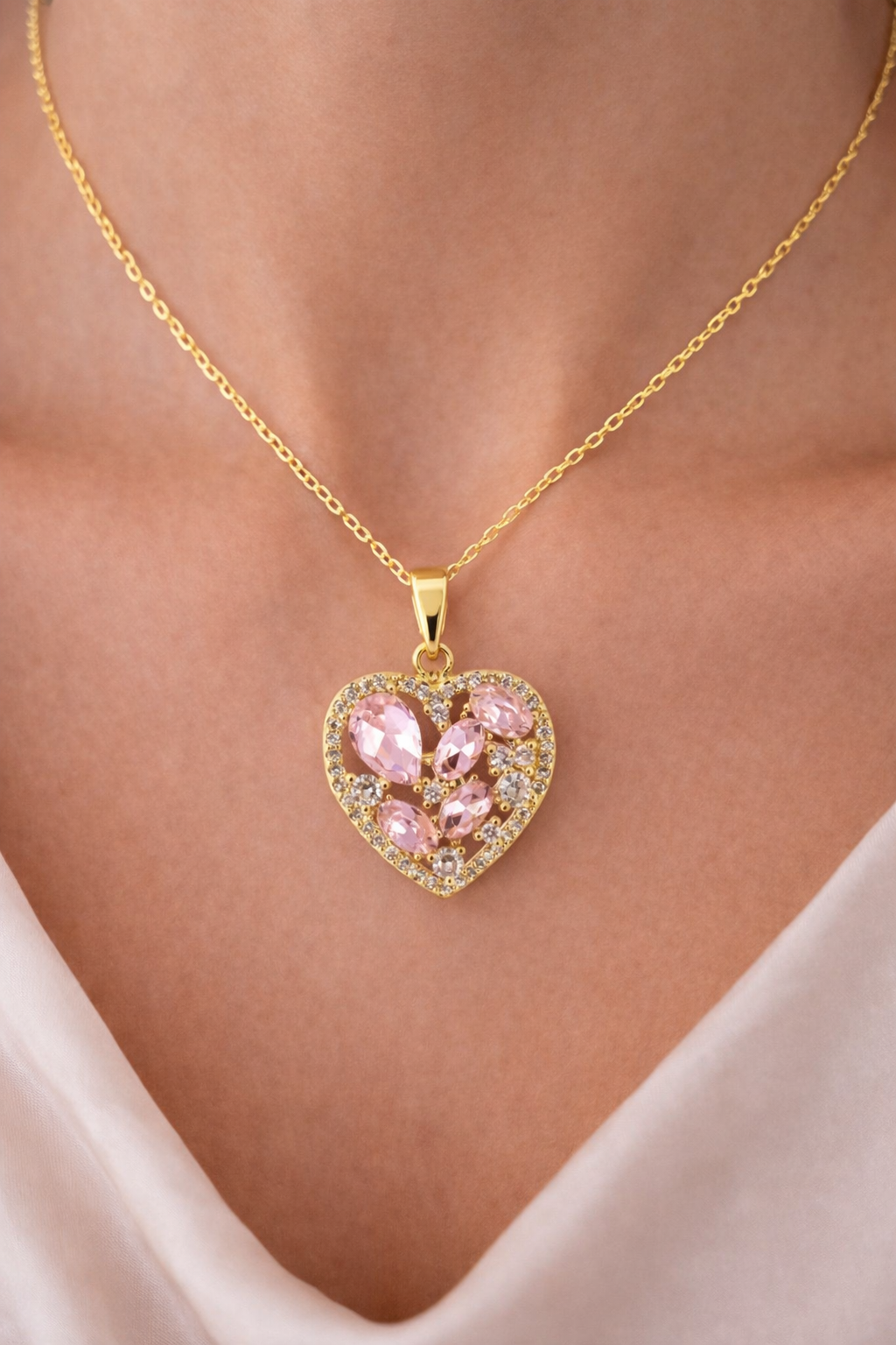 Çelik Kolye UcuTaş İşlemeli Kalp Tasarım Kolye Ucu