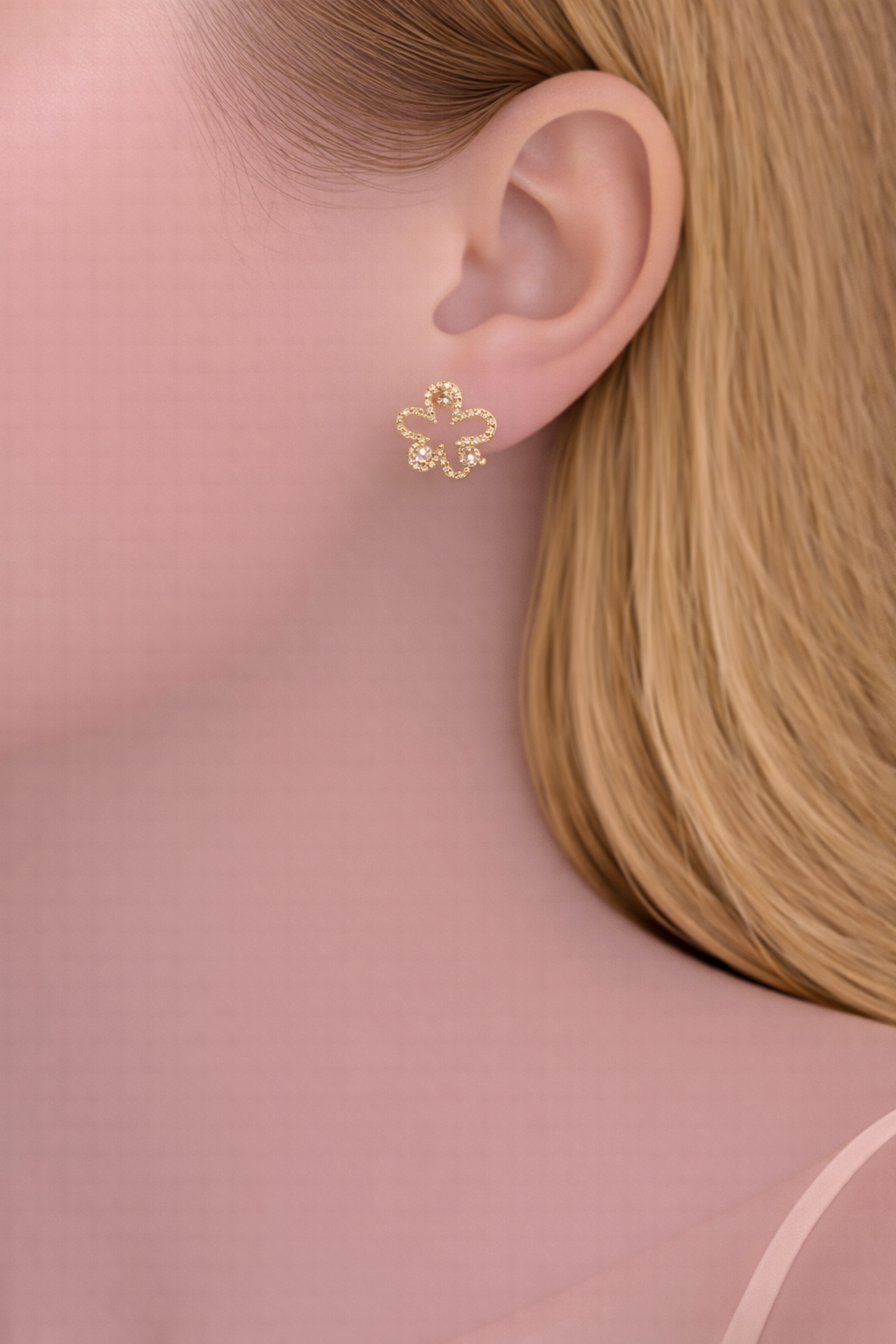 Çelik KüpeÇiçek Motifli Çelik Küpe