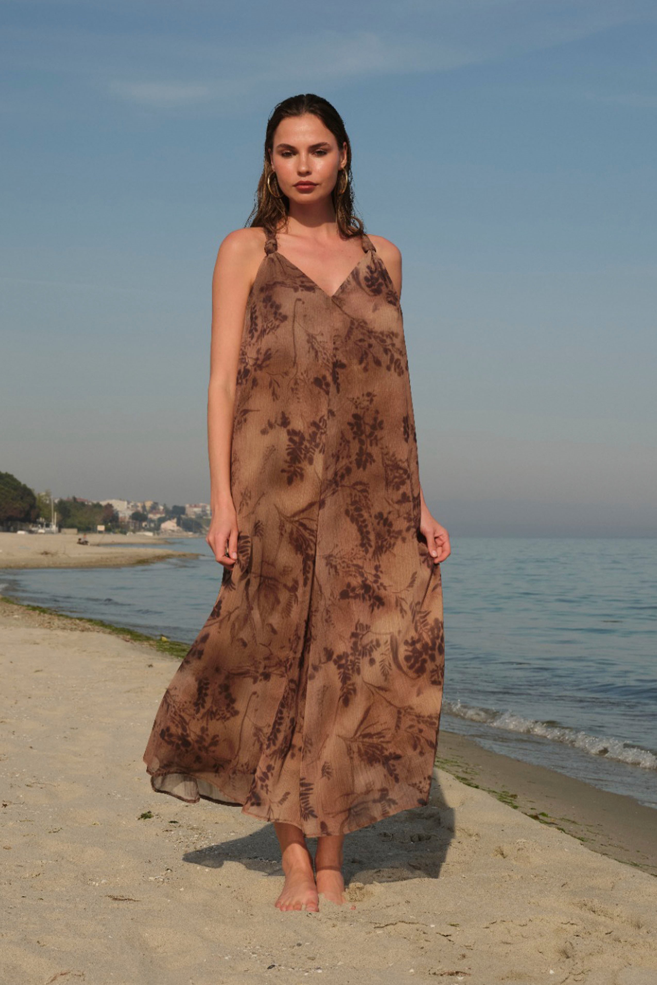 3429 OMUZDAN DÜĞÜMLÜ ELBİSE CAMEL