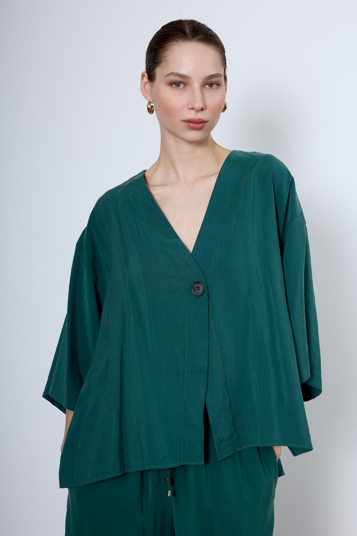 4961 ÖNDEN BAĞLAMALI BLUZ ZÜMRÜT