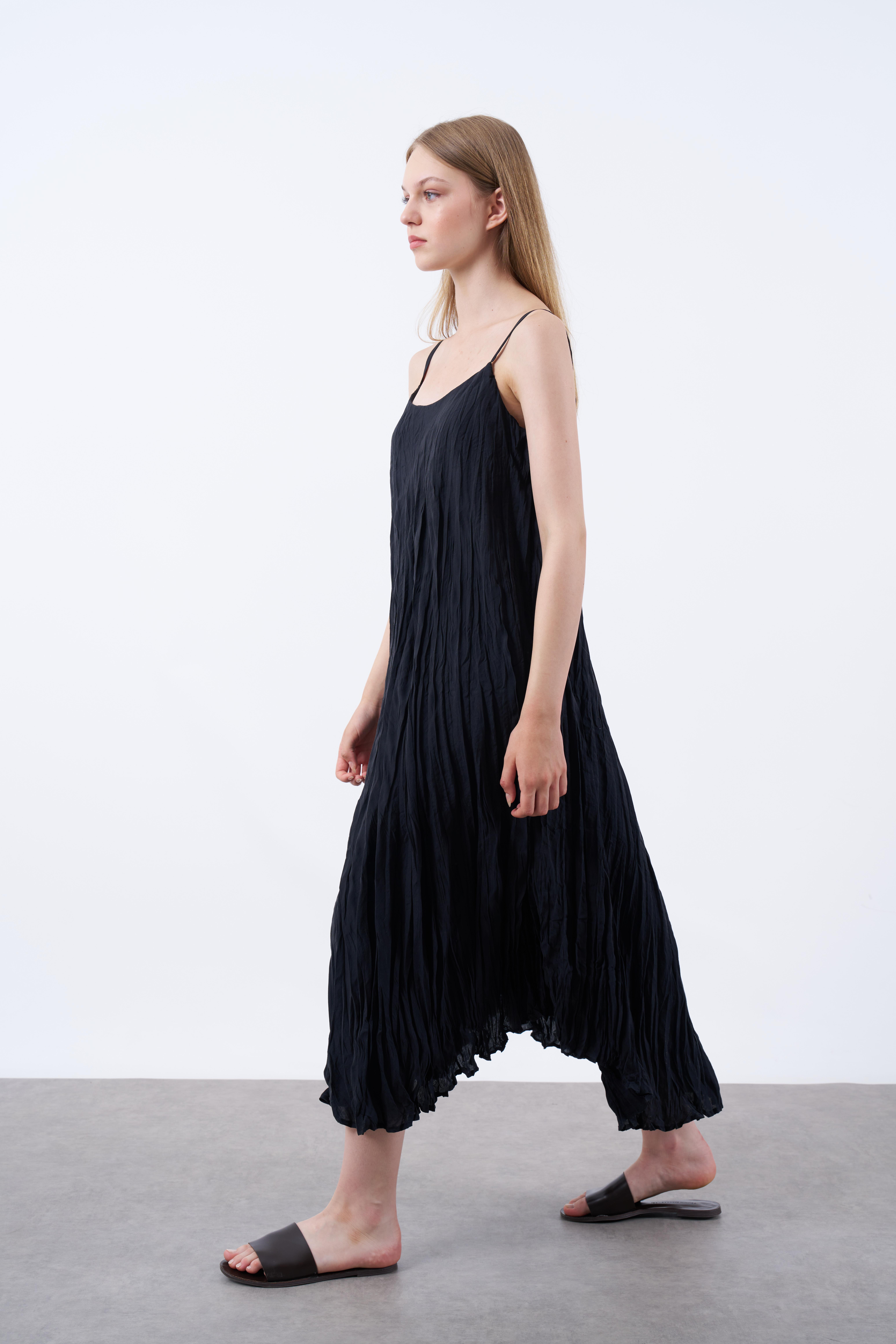 3208 KIRIŞIK ASKILI ELBİSE SİYAH