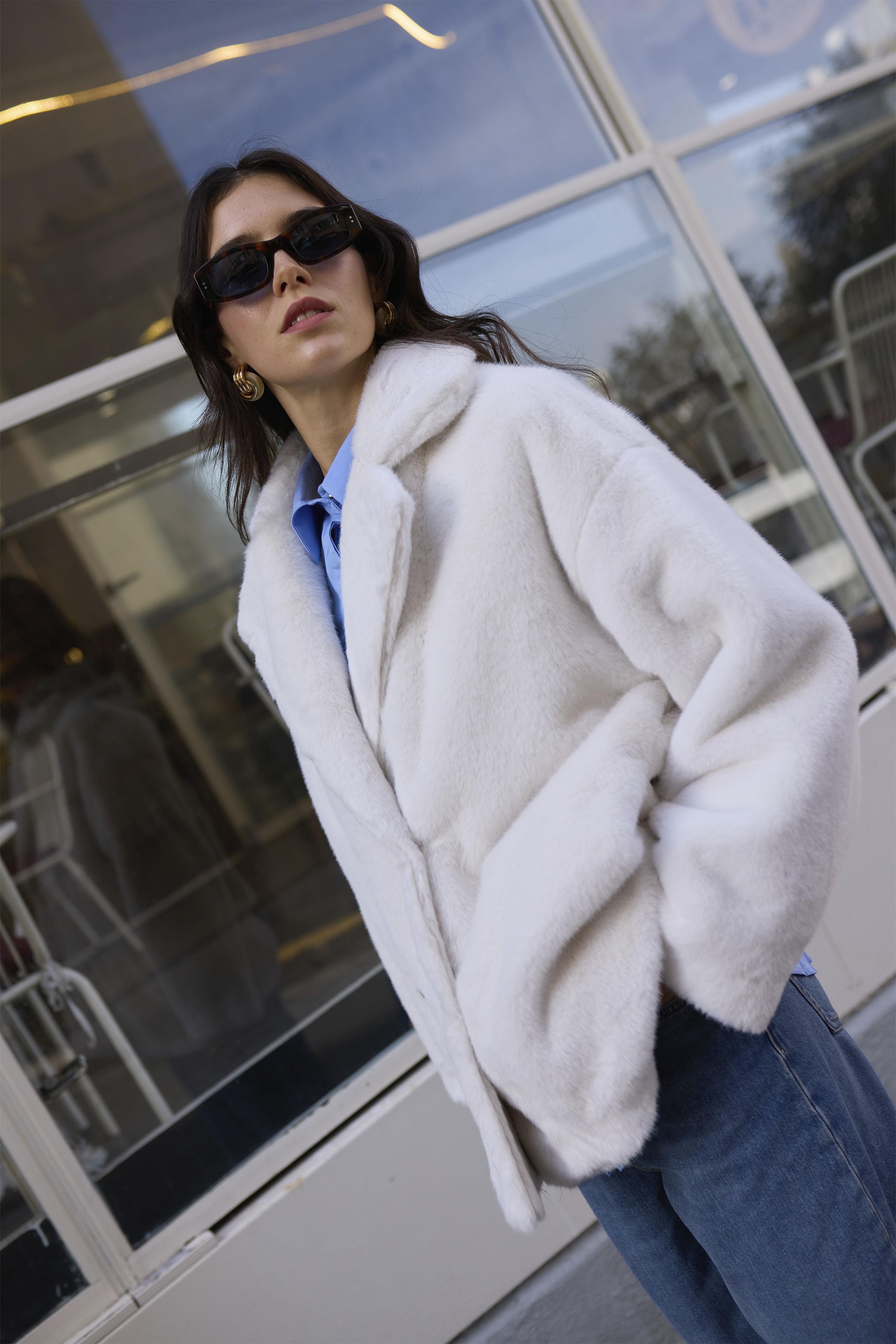 9621 KÜRKLÜ CEKET BEYAZ