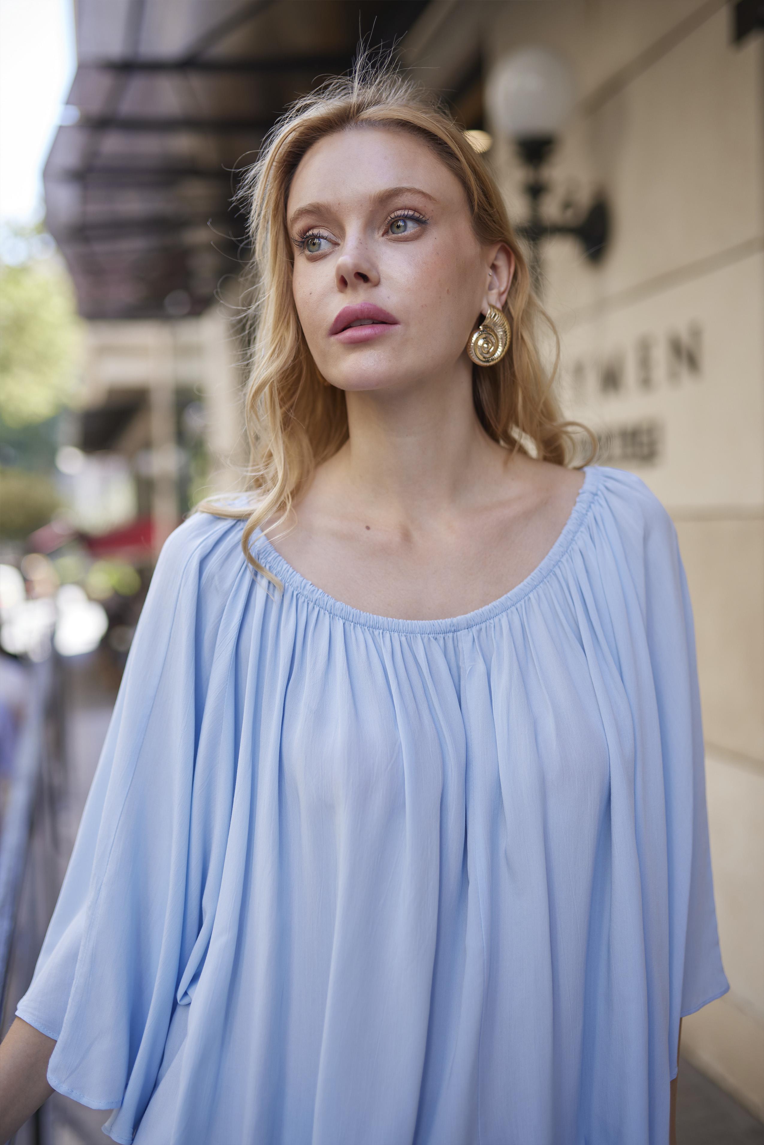 4978 YAKASI LASTİKLİ BLUZ BEBE MAVİ