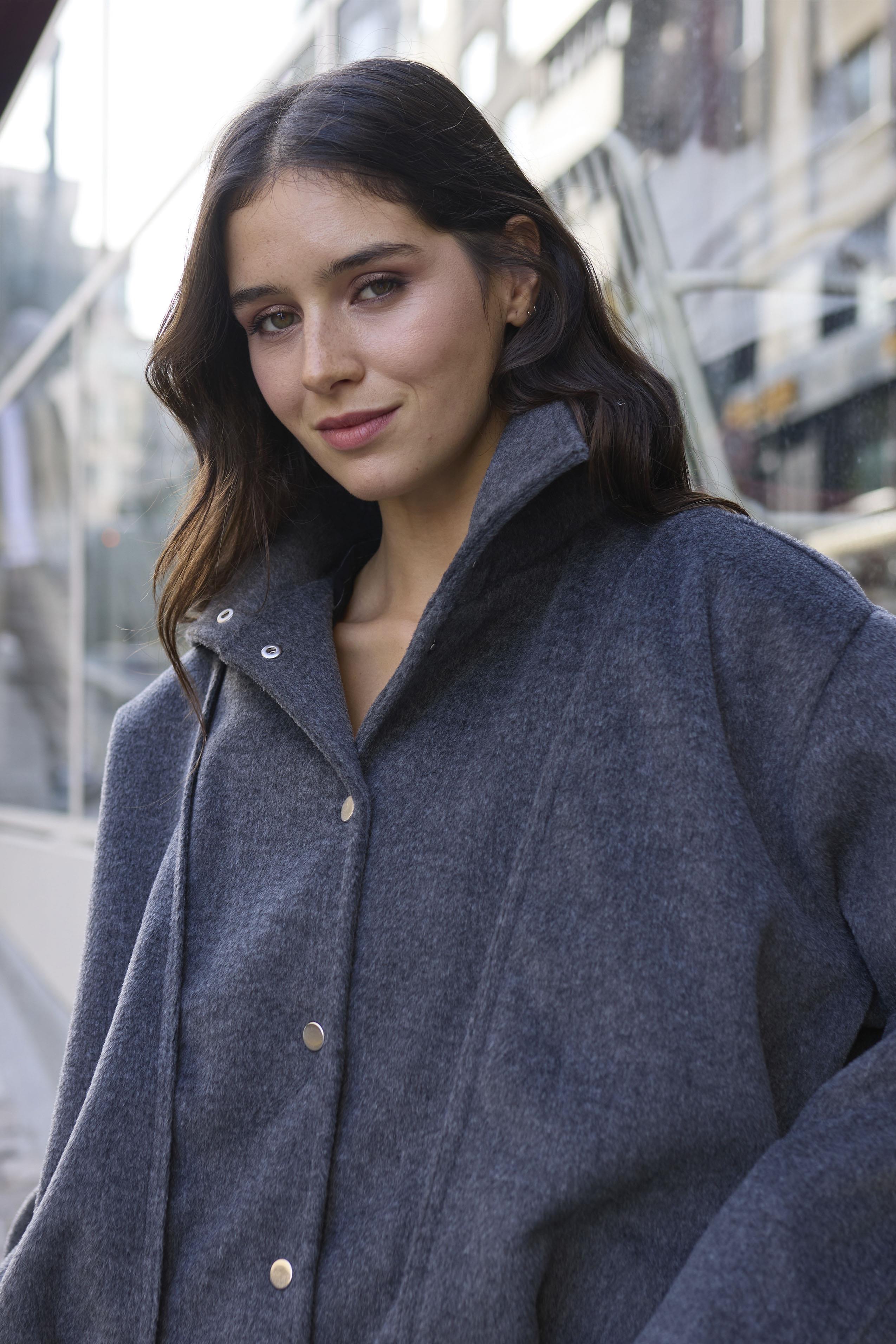 9657 KAŞE KABAN ANTRASİT