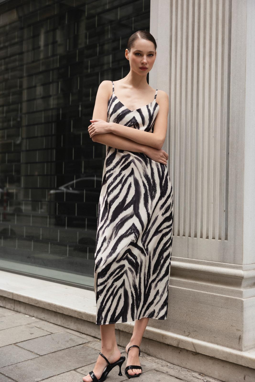 3283 V YAKA ASKILIKLI ELBİSE ZEBRA
