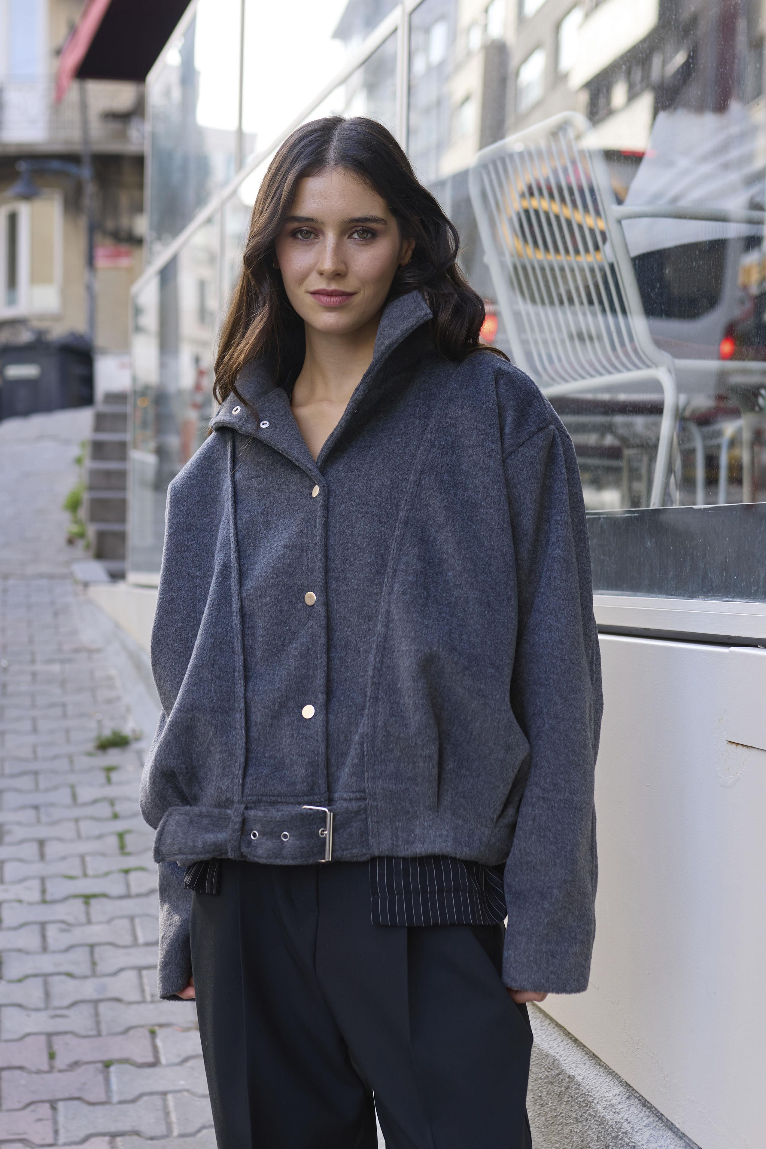 9657 KAŞE KABAN ANTRASİT