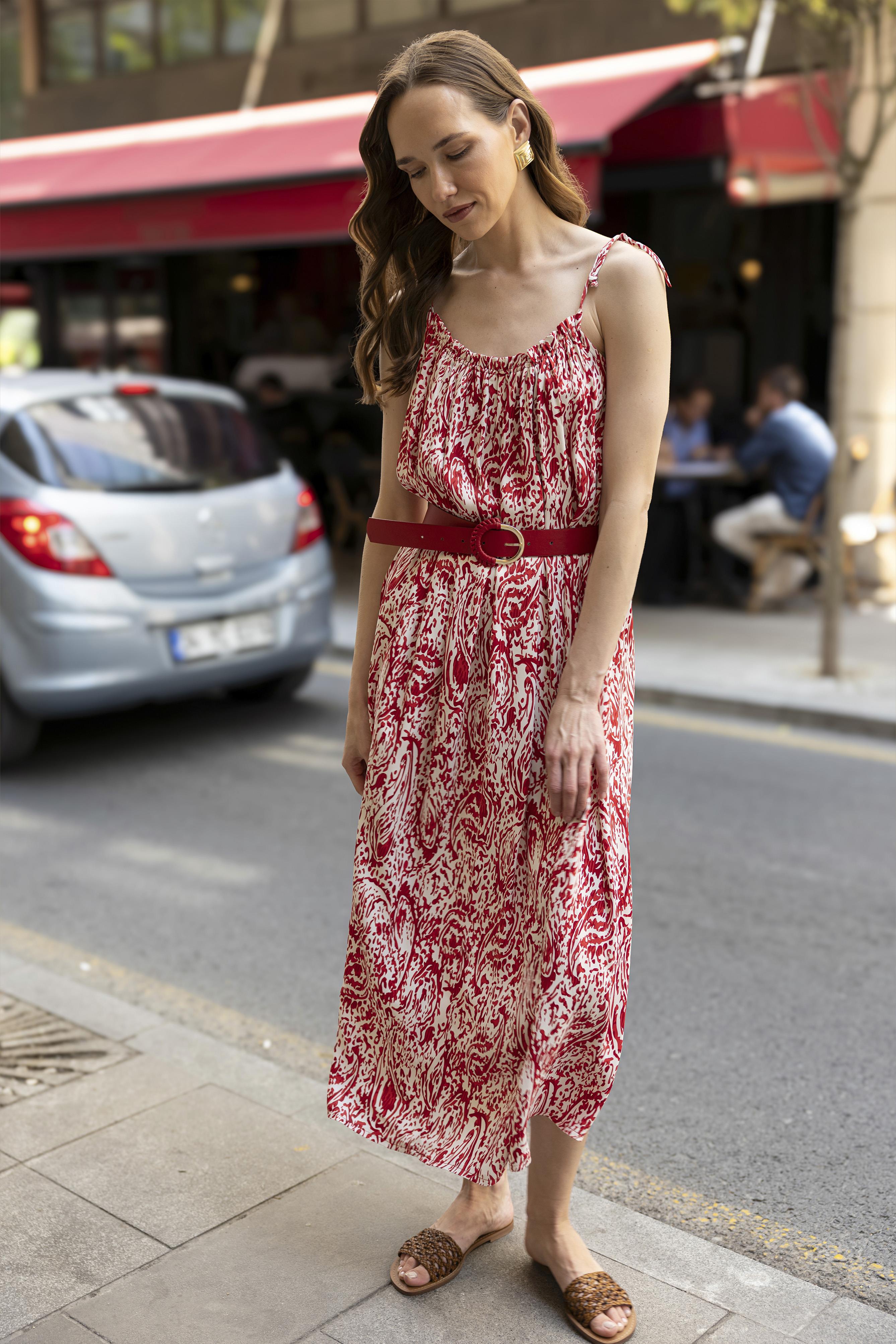 3313 ASKILI ELBİSE KIRMIZI