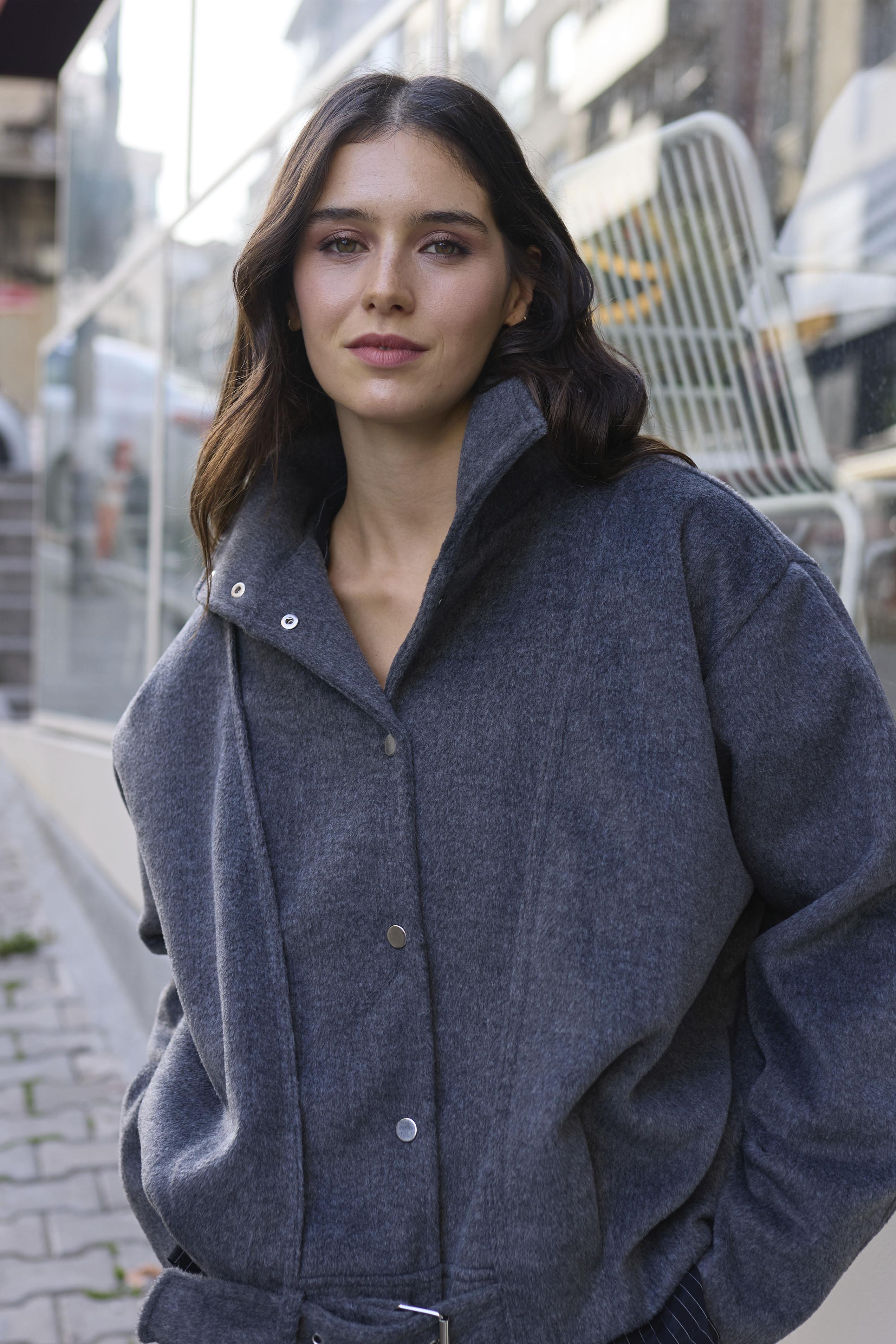 9657 KAŞE KABAN ANTRASİT