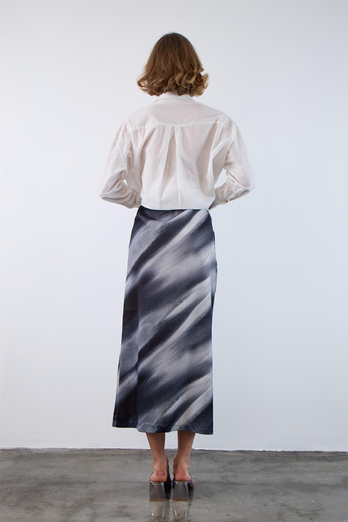 3266 EMPİRME SATEN ETEK FÜME