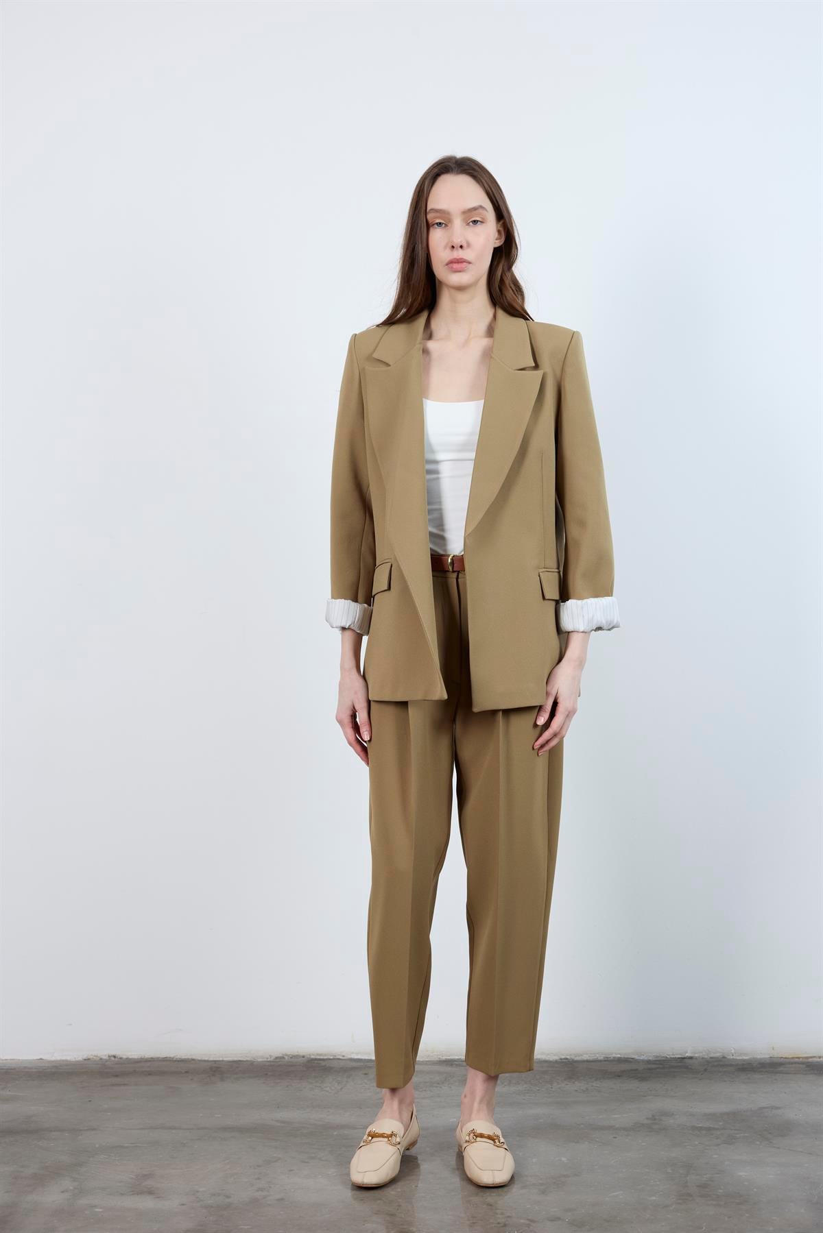 9134 KOLU KATLAMALI CEKET OLİVE