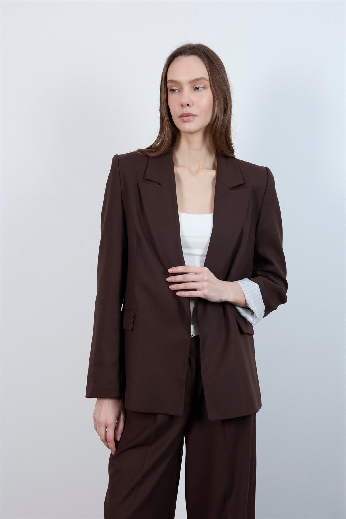 9134 KOLU KATLAMALI CEKET KAHVE