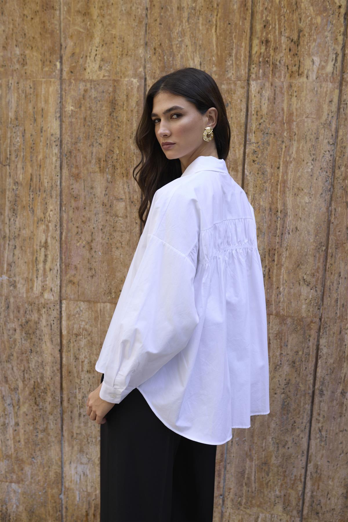 4992 ARKASI BÜZGÜLÜ GÖMLEK BEYAZ