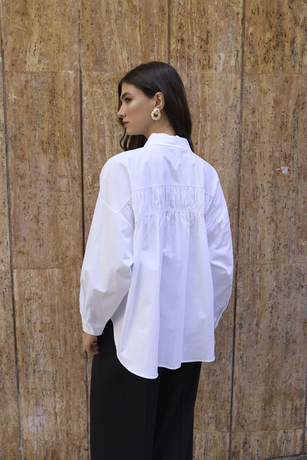 4992 ARKASI BÜZGÜLÜ GÖMLEK BEYAZ