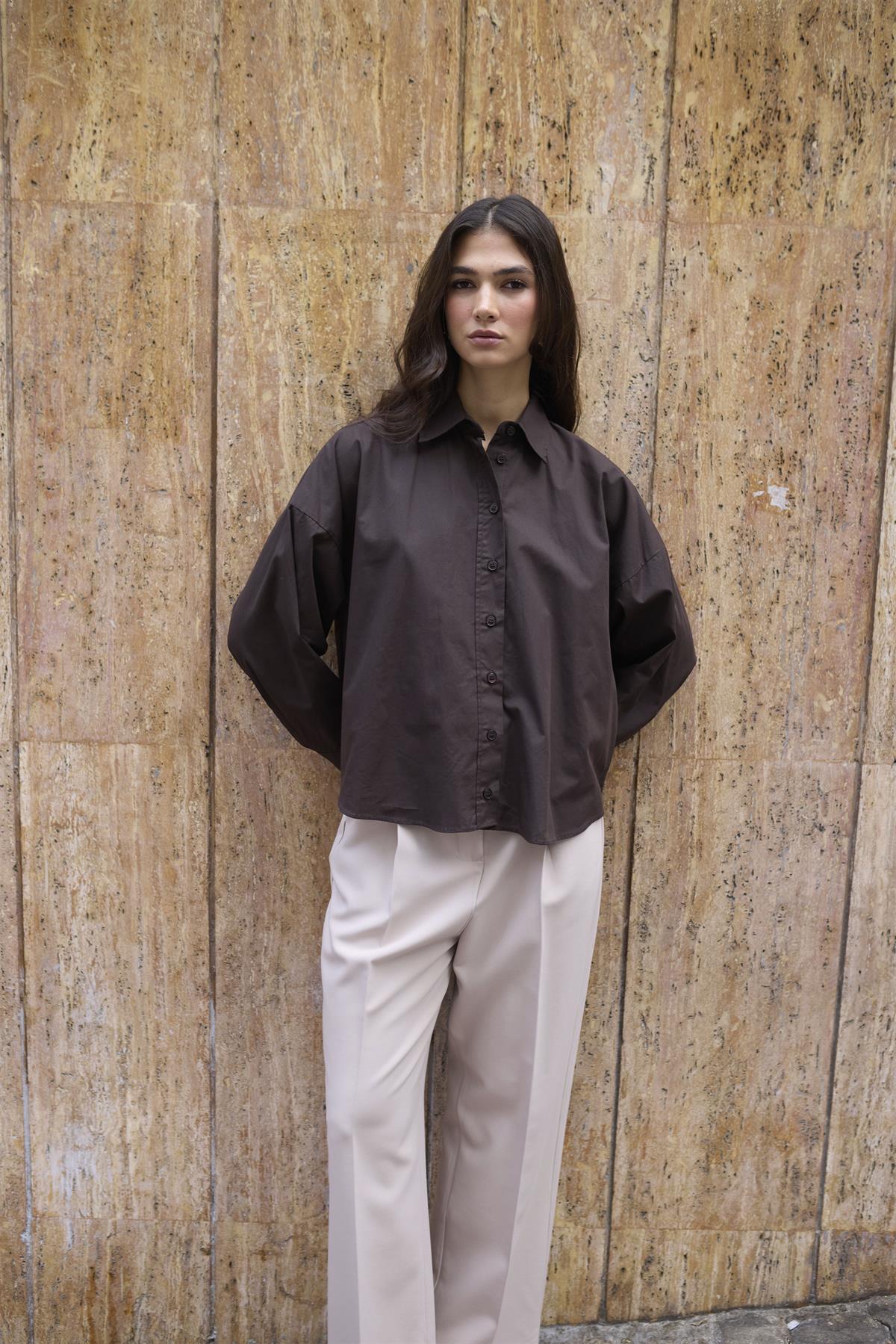 4992 ARKASI BÜZGÜLÜ GÖMLEK KAHVE