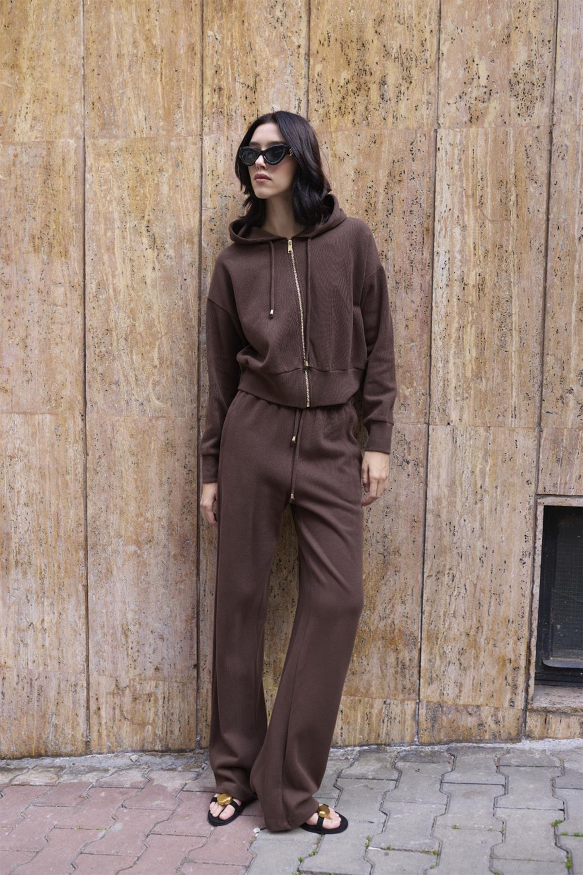 51232 KAPŞONLU TRİKO TAKIM KAHVE