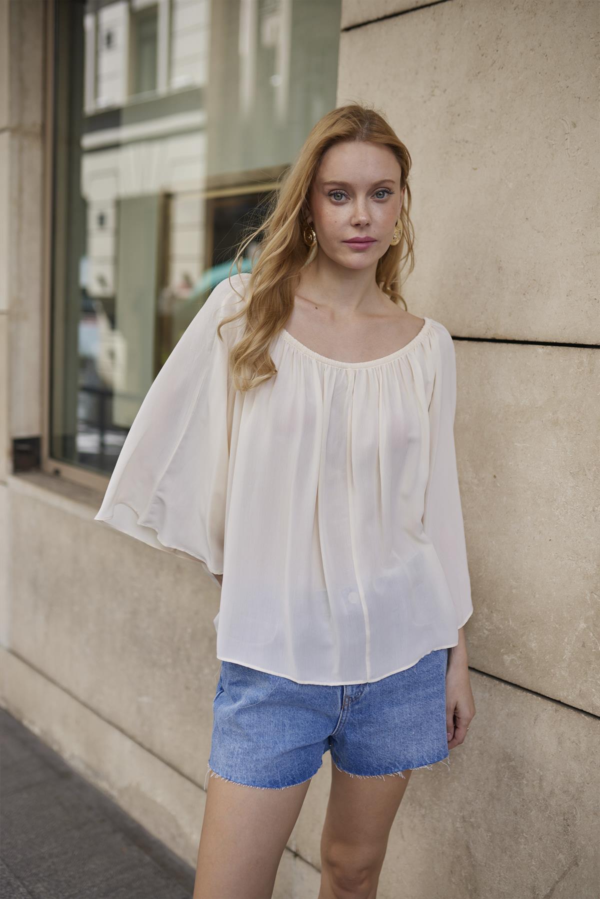 4978 YAKASI LASTİKLİ BLUZ EKRU
