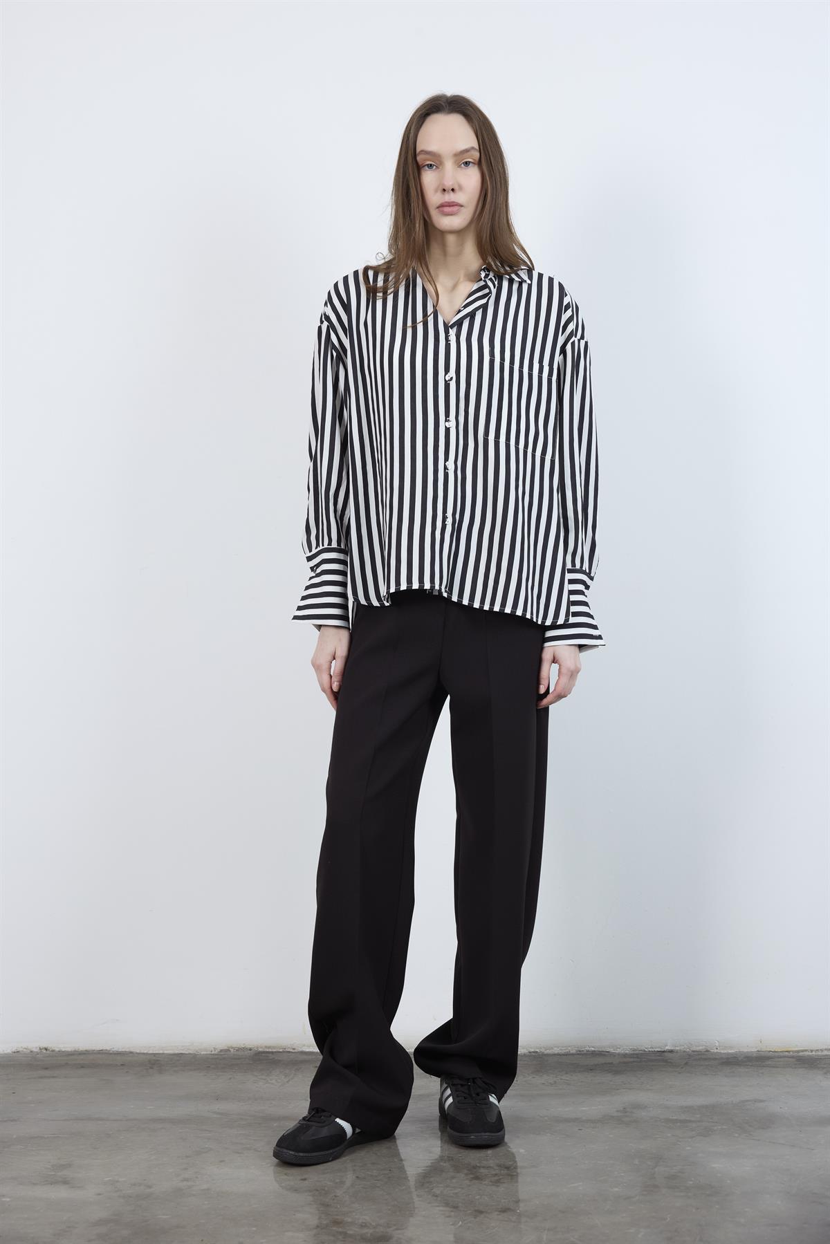 4969 ÇİZGİLİ GÖMLEK SİYAH-BEYAZ