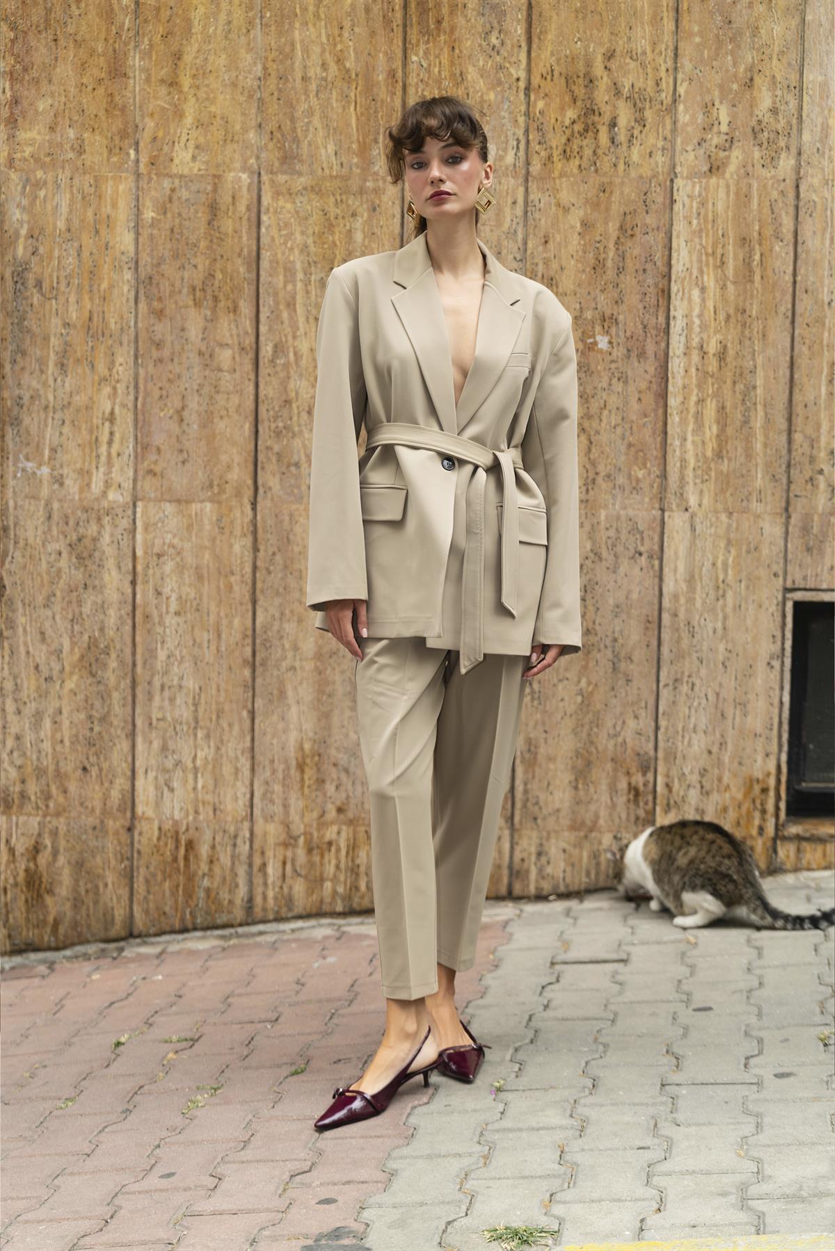 9597 CEKET KEMERLİ PANTOLON TAKIM CAMEL