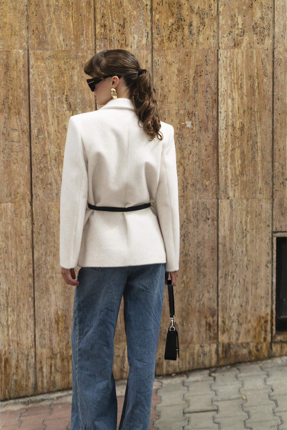 9490 PELUŞLU CEKET BEYAZ