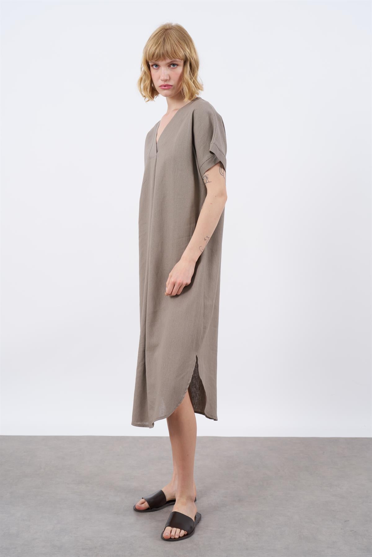 3131 KETEN ELBİSE(2835) VİZON