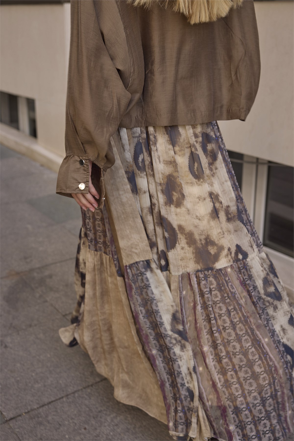 3498 BÜZGÜLÜ ETEK CAMEL