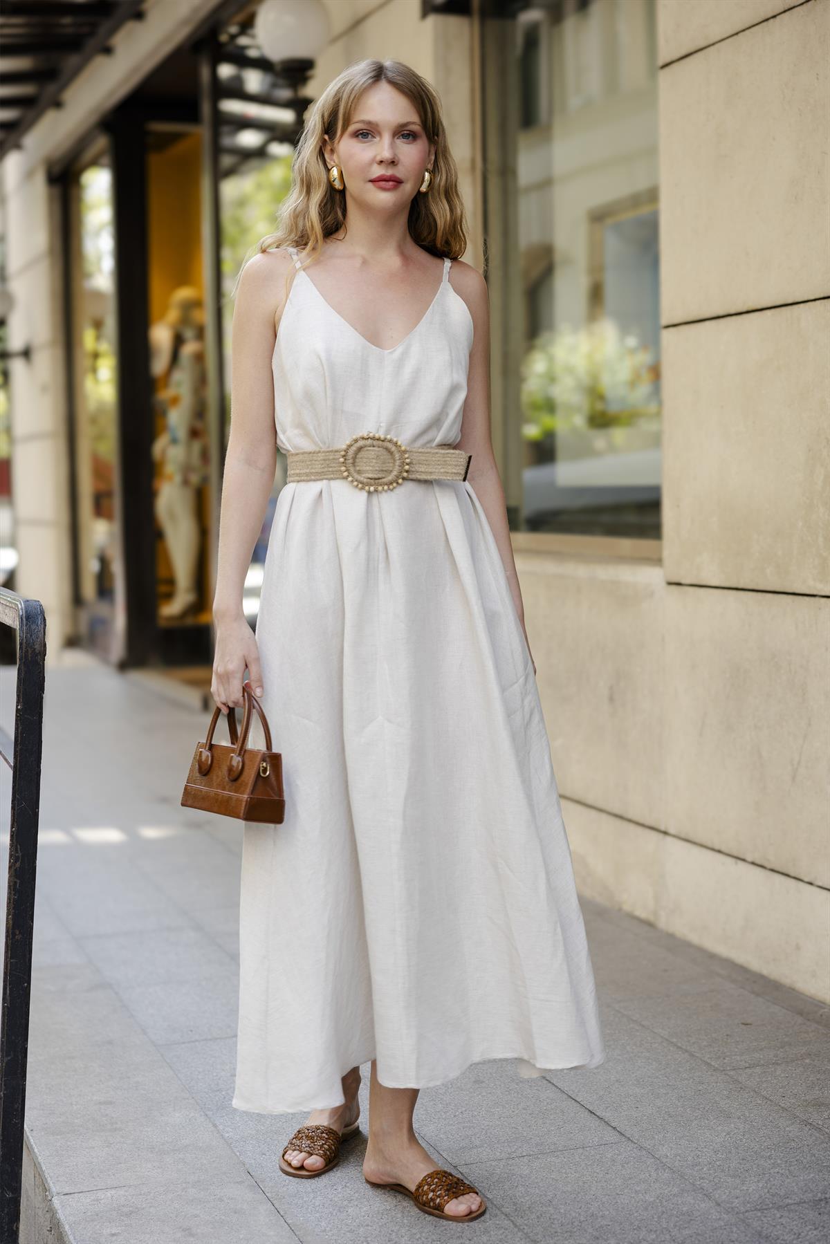 3303 İP ASKILI KEMERLİ ELBİSE BEYAZ