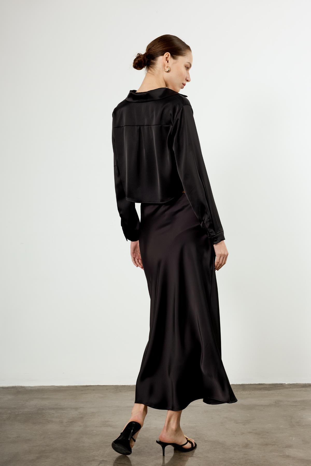 51110 SATEN TAKIM SİYAH